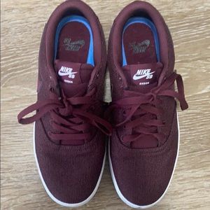 Women’s Nike Shoes size 8